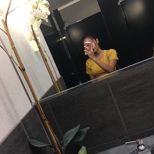 Meet your Posher, Linda